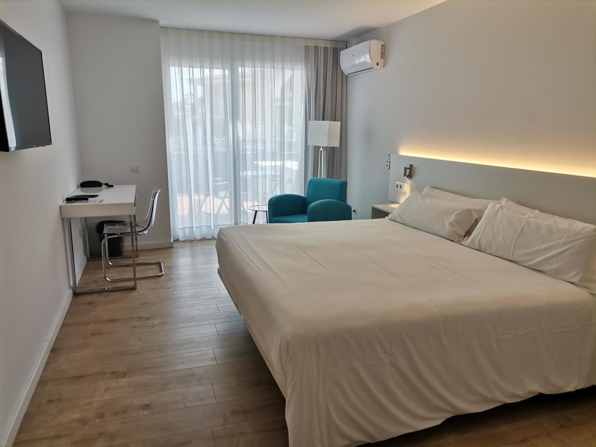 Hotel Hcp 칼레냐 데 팔라푸르헬 외부 사진